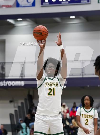 Thumbnail 3 in Indianapolis Crispus Attucks vs. East Chicago Central (Sneakers for Santa Shootout) photogallery.