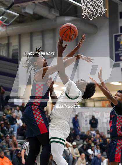 Thumbnail 3 in Indianapolis Crispus Attucks vs. East Chicago Central (Sneakers for Santa Shootout) photogallery.