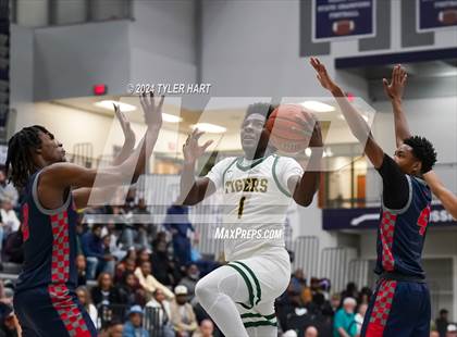 Thumbnail 2 in Indianapolis Crispus Attucks vs. East Chicago Central (Sneakers for Santa Shootout) photogallery.