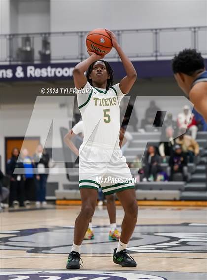 Thumbnail 2 in Indianapolis Crispus Attucks vs. East Chicago Central (Sneakers for Santa Shootout) photogallery.