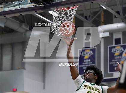 Thumbnail 1 in Indianapolis Crispus Attucks vs. East Chicago Central (Sneakers for Santa Shootout) photogallery.