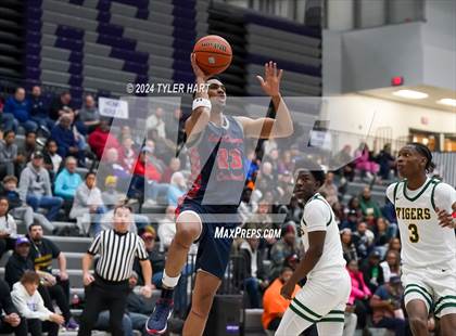 Thumbnail 2 in Indianapolis Crispus Attucks vs. East Chicago Central (Sneakers for Santa Shootout) photogallery.