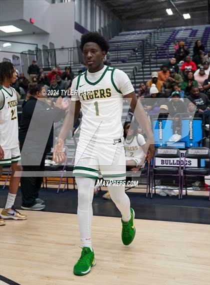 Thumbnail 3 in Indianapolis Crispus Attucks vs. East Chicago Central (Sneakers for Santa Shootout) photogallery.