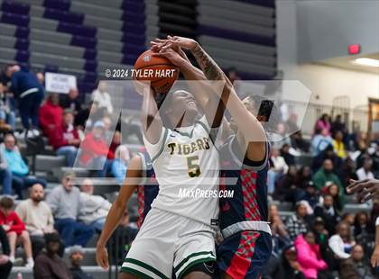 Thumbnail 2 in Indianapolis Crispus Attucks vs. East Chicago Central (Sneakers for Santa Shootout) photogallery.
