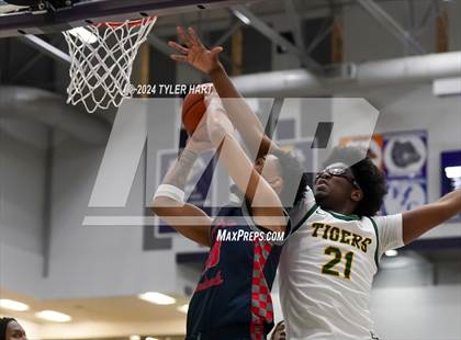 Thumbnail 2 in Indianapolis Crispus Attucks vs. East Chicago Central (Sneakers for Santa Shootout) photogallery.