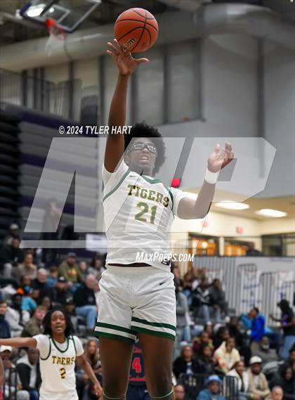 Thumbnail 1 in Indianapolis Crispus Attucks vs. East Chicago Central (Sneakers for Santa Shootout) photogallery.