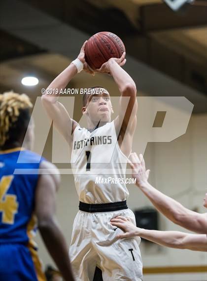 Thumbnail 1 in Lakeside vs. Hot Springs photogallery.