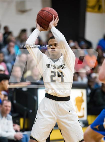 Thumbnail 2 in Lakeside vs. Hot Springs photogallery.