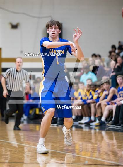 Thumbnail 1 in Lakeside vs. Hot Springs photogallery.