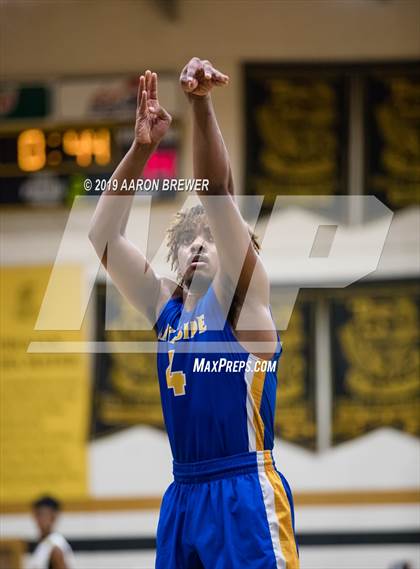 Thumbnail 1 in Lakeside vs. Hot Springs photogallery.
