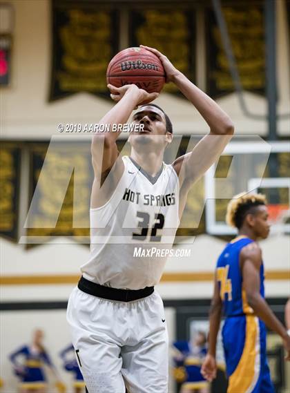 Thumbnail 3 in Lakeside vs. Hot Springs photogallery.