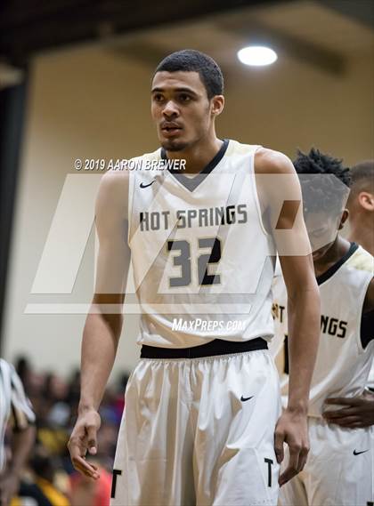 Thumbnail 3 in Lakeside vs. Hot Springs photogallery.