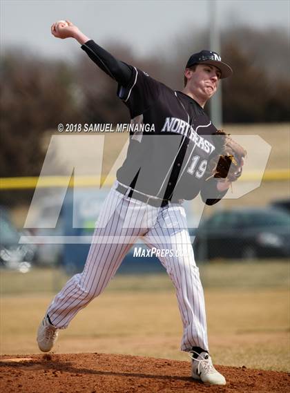 Thumbnail 3 in Norris vs. Lincoln Northeast photogallery.