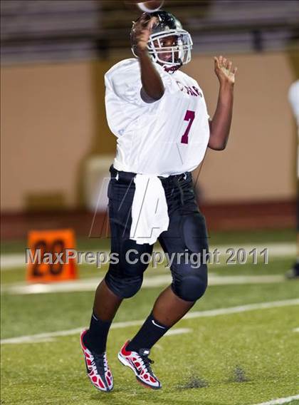 Thumbnail 2 in Christian Life Center vs. Living Stones Christian (Living Stones Kick Off Classic) photogallery.