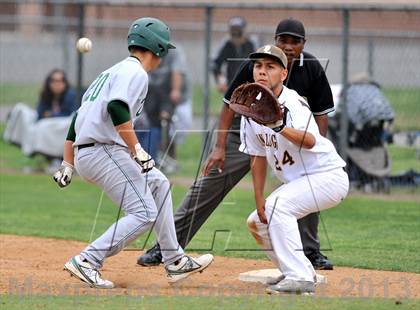 Thumbnail 3 in Damien @ Don Lugo photogallery.