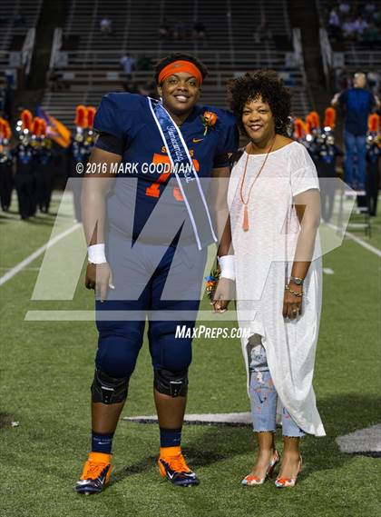 Thumbnail 1 in Seven Lakes vs Strake Jesuit photogallery.