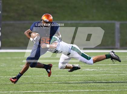 Thumbnail 3 in Seven Lakes vs Strake Jesuit photogallery.