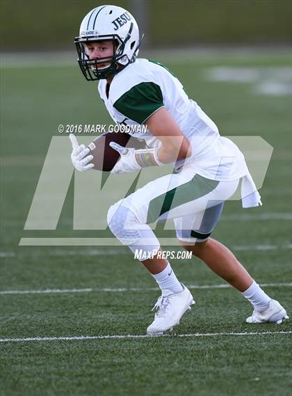 Thumbnail 3 in Seven Lakes vs Strake Jesuit photogallery.