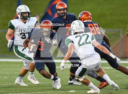 Thumbnail 2 in Seven Lakes vs Strake Jesuit photogallery.