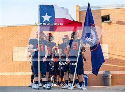 Thumbnail 3 in Seven Lakes vs Strake Jesuit photogallery.