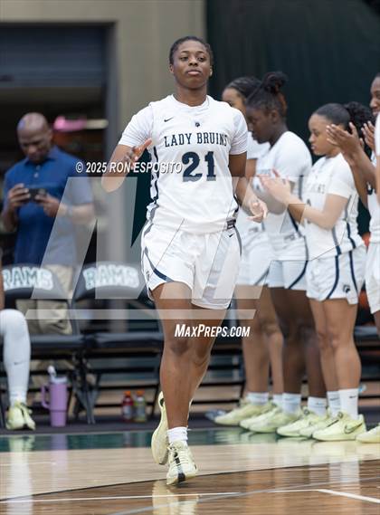Thumbnail 1 in Baldwin vs Garden City (NYSPHSAA Section VIII Class AA Championship) photogallery.