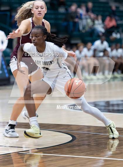 Thumbnail 2 in Baldwin vs Garden City (NYSPHSAA Section VIII Class AA Championship) photogallery.