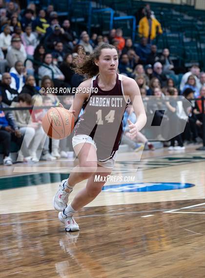 Thumbnail 3 in Baldwin vs Garden City (NYSPHSAA Section VIII Class AA Championship) photogallery.