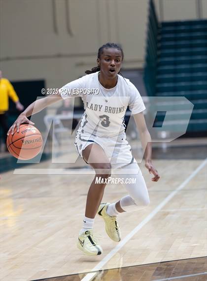 Thumbnail 3 in Baldwin vs Garden City (NYSPHSAA Section VIII Class AA Championship) photogallery.