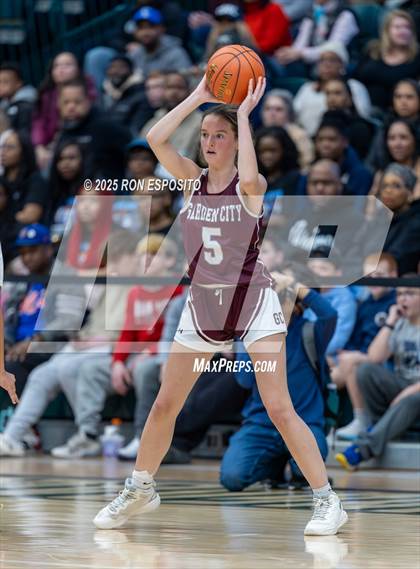 Thumbnail 3 in Baldwin vs Garden City (NYSPHSAA Section VIII Class AA Championship) photogallery.