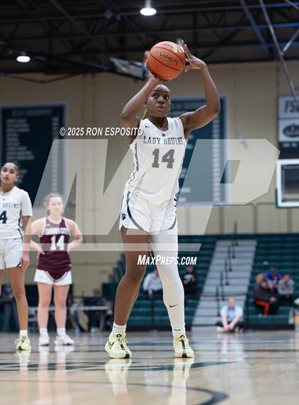 Thumbnail 3 in Baldwin vs Garden City (NYSPHSAA Section VIII Class AA Championship) photogallery.