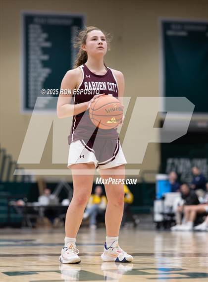 Thumbnail 1 in Baldwin vs Garden City (NYSPHSAA Section VIII Class AA Championship) photogallery.