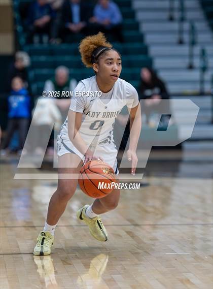 Thumbnail 1 in Baldwin vs Garden City (NYSPHSAA Section VIII Class AA Championship) photogallery.
