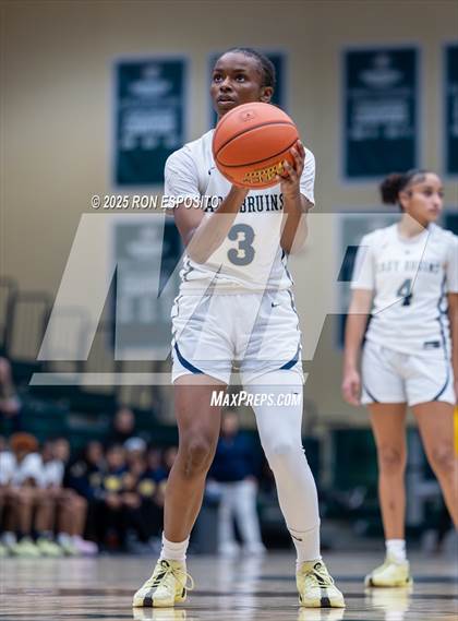 Thumbnail 2 in Baldwin vs Garden City (NYSPHSAA Section VIII Class AA Championship) photogallery.