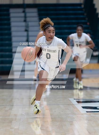 Thumbnail 2 in Baldwin vs Garden City (NYSPHSAA Section VIII Class AA Championship) photogallery.