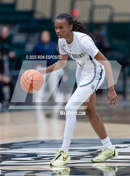 Thumbnail 1 in Baldwin vs Garden City (NYSPHSAA Section VIII Class AA Championship) photogallery.