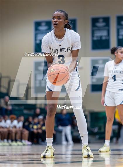 Thumbnail 1 in Baldwin vs Garden City (NYSPHSAA Section VIII Class AA Championship) photogallery.