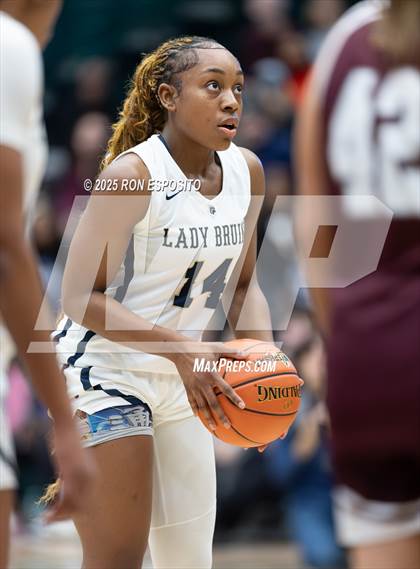 Thumbnail 2 in Baldwin vs Garden City (NYSPHSAA Section VIII Class AA Championship) photogallery.