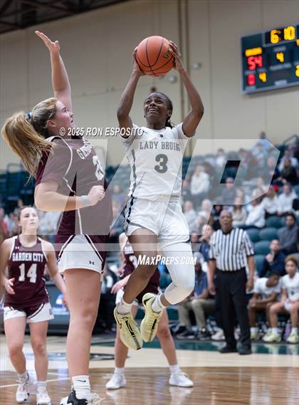 Thumbnail 1 in Baldwin vs Garden City (NYSPHSAA Section VIII Class AA Championship) photogallery.