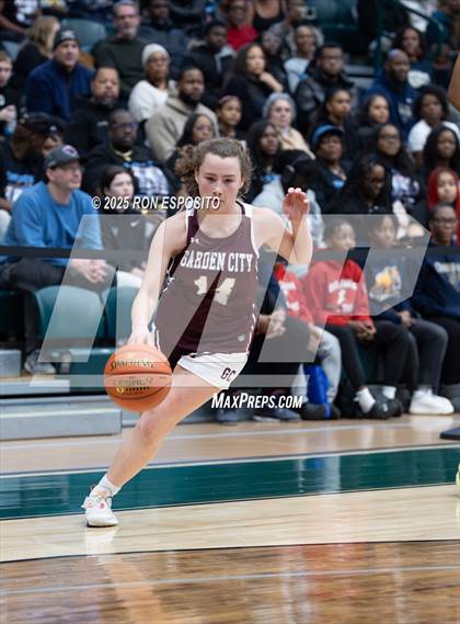 Thumbnail 1 in Baldwin vs Garden City (NYSPHSAA Section VIII Class AA Championship) photogallery.