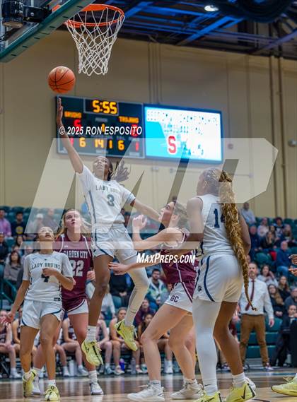 Thumbnail 2 in Baldwin vs Garden City (NYSPHSAA Section VIII Class AA Championship) photogallery.