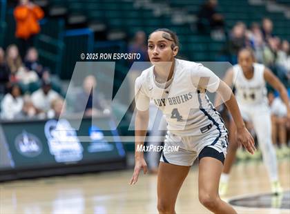 Thumbnail 2 in Baldwin vs Garden City (NYSPHSAA Section VIII Class AA Championship) photogallery.
