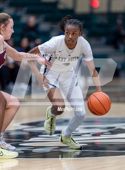 Thumbnail 2 in Baldwin vs Garden City (NYSPHSAA Section VIII Class AA Championship) photogallery.