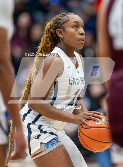 Thumbnail 3 in Baldwin vs Garden City (NYSPHSAA Section VIII Class AA Championship) photogallery.