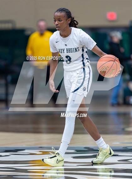 Thumbnail 3 in Baldwin vs Garden City (NYSPHSAA Section VIII Class AA Championship) photogallery.