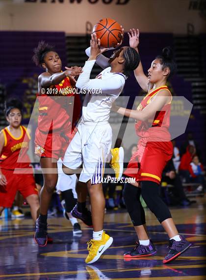 Thumbnail 1 in Dominguez vs. Lynwood photogallery.