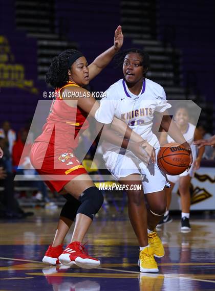 Thumbnail 1 in Dominguez vs. Lynwood photogallery.