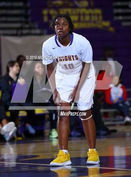 Thumbnail 3 in Dominguez vs. Lynwood photogallery.