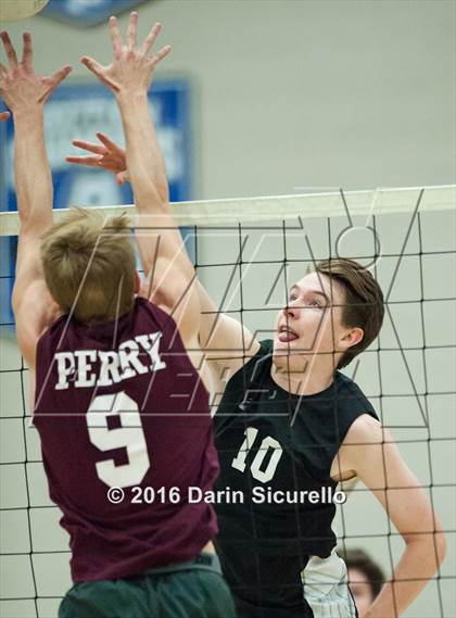 Thumbnail 3 in Perry vs. Boulder Creek (AIA D1 Final) photogallery.