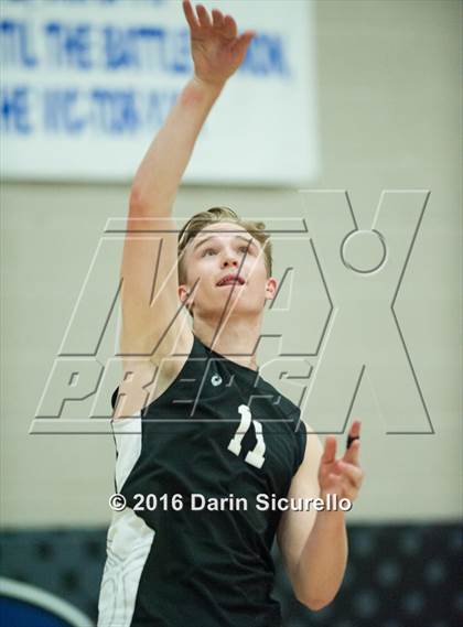 Thumbnail 1 in Perry vs. Boulder Creek (AIA D1 Final) photogallery.