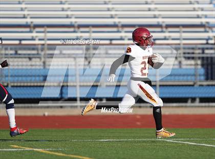 Thumbnail 2 in Cardinal Hayes vs. Archbishop Stepinac (NYCHSFL AAA Final) photogallery.